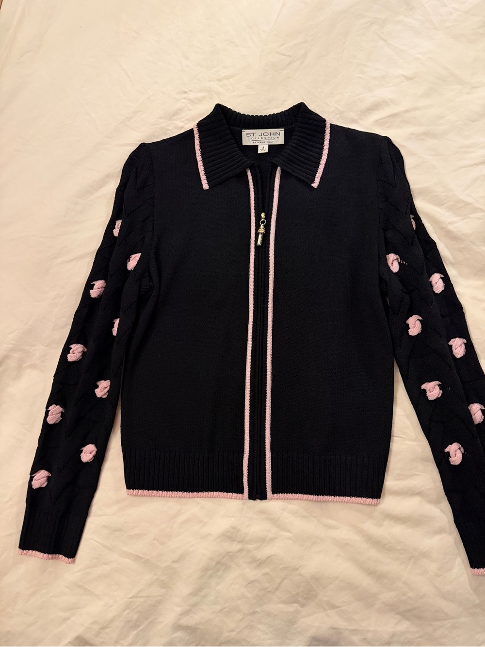 St. John Santana Black Knit Zip Cardigan with Pink Rosette Chevron Cable Sleeve - Picture 4 of 9
